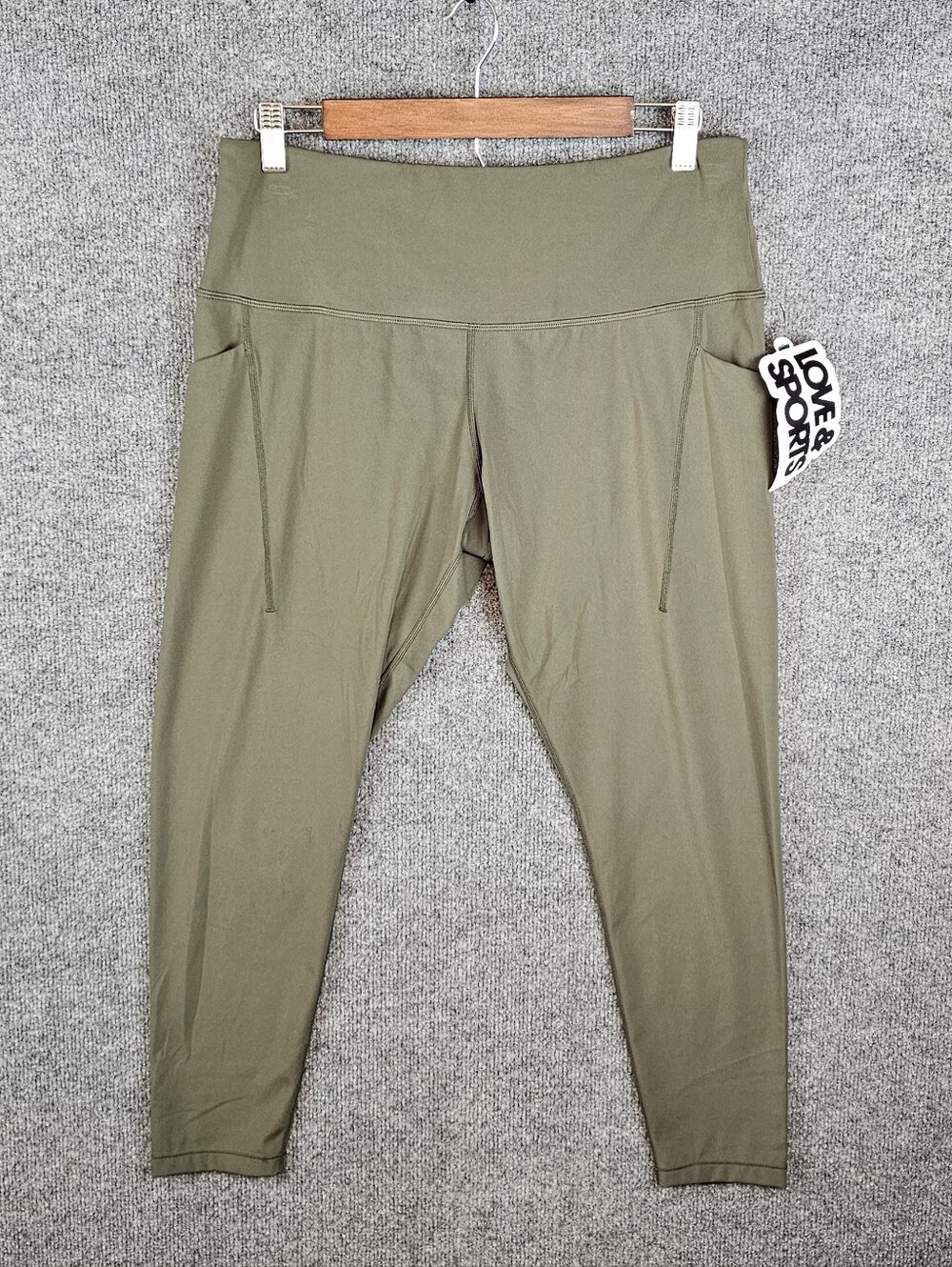 NWT Love & Sports High Waisted Compression Leggings w/ Side Pockets